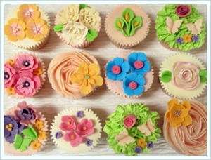 Le Beau Cake also runs classes in making decorative cake flowers Colourful decorated cupcakes