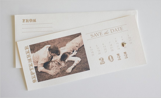 Free DIY Save-the-Date Calendars