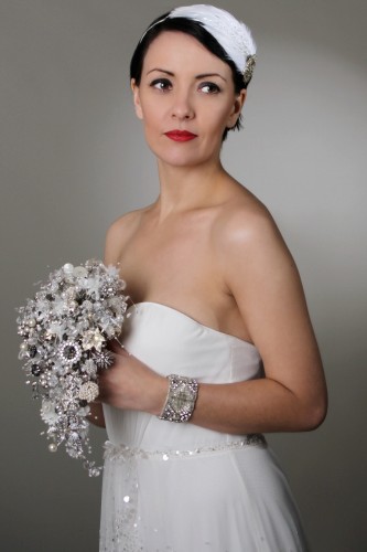 Georgina_Cuff,_Ava_Headpiece_And_Teardrop_Jewellery_Bouquet_All_By_Debbie_Carlisle Short wedding hair styles