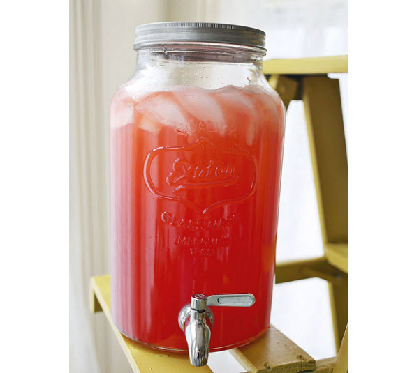 DIY Wedding Drink: First Kiss Punch