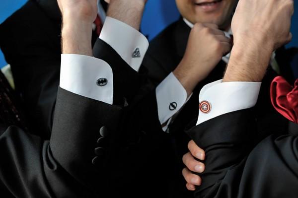 guy-wedding-style-groomsmen-attire-fun-for-al-L-Jhk8ks
