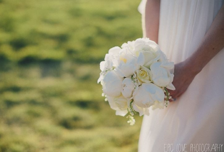 White and Green Wedding flowers