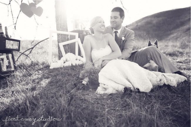 Outdoor Bride and Groom Photo Shoot