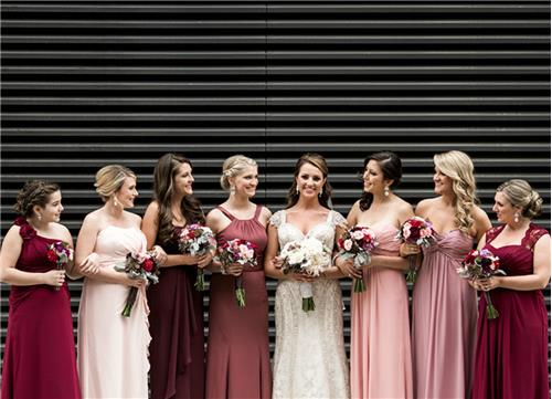 8 Tips on How to Pick Your Bridesmaids - And Keep Everyone Happy